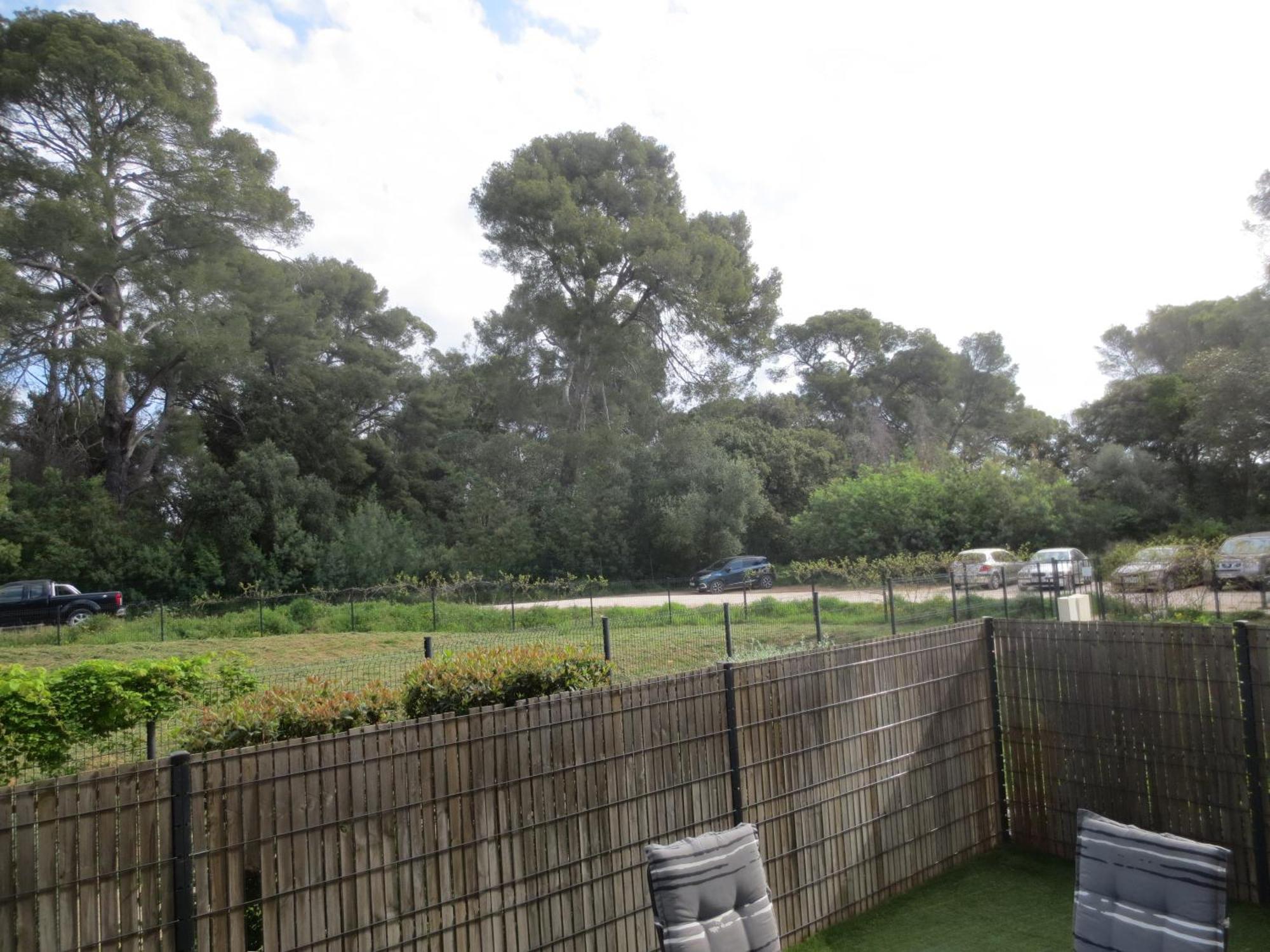 Rez De Jardin T3 Recent Et Calme Au Nouvelles Terres A La Londe Les Maures Apartment Bagian luar foto